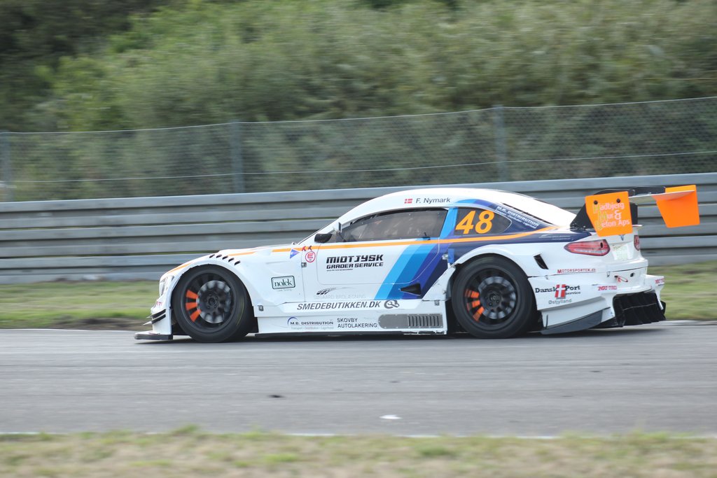 Nymark skubbet væk fra Night Race sejr
(Foto: Motorsporten.dk)